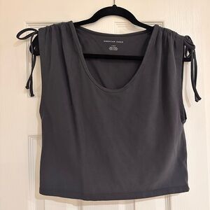 American Eagle crop top